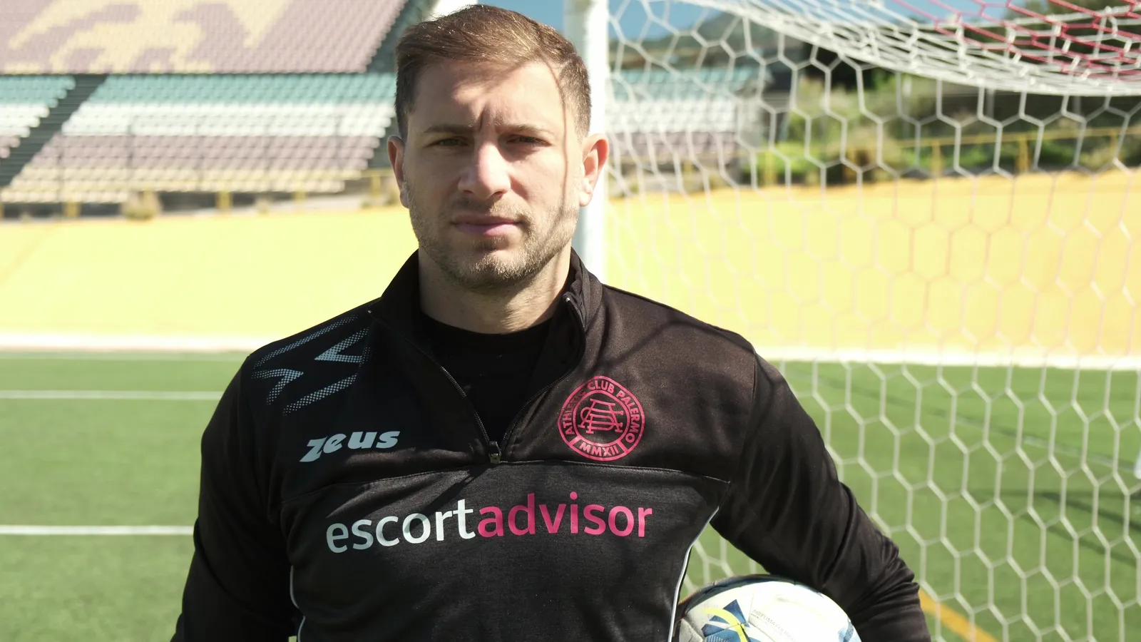 Matera y di Carlo, delantero y portero a debate